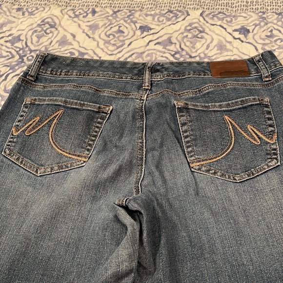 Jeans - Picture 5 of 5